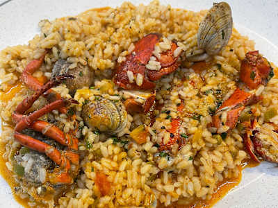 Risotto con Bogavante y Almejas