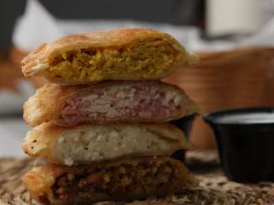 Pastelito de Jamón y Queso (3und)