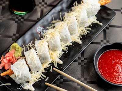 Crunchy shrimp & cheese Roll, 8 piezas
