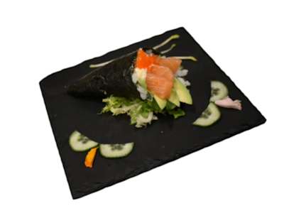 Temaki Salmón con Aguacate