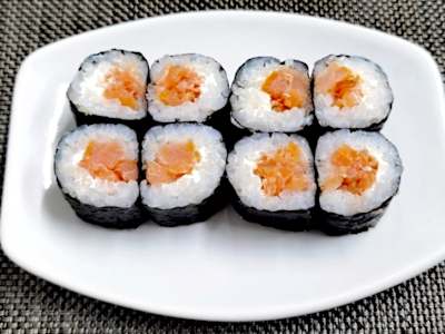 Maki Salmón Ahumado y Queso