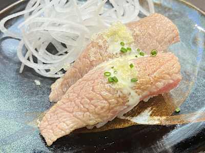 Nigiri Toro Flameado, 2 Piezas