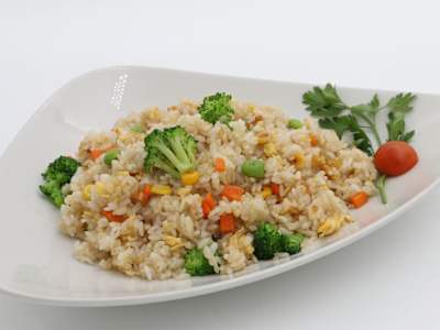 Yakimeshi con Verdura