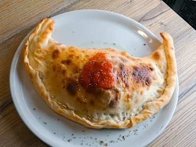 Calzone Classico