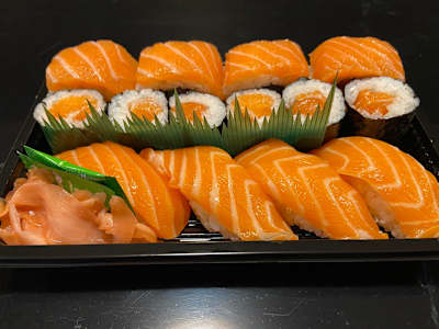 Combinado Salmón Variado, 14 Unidades