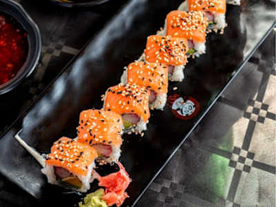 Menú Salmón Roll