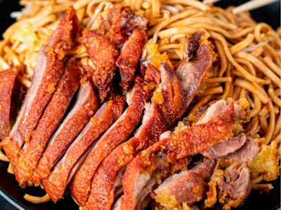 Tallarines con Pato Asado