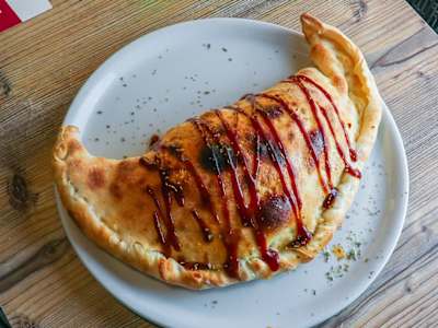 Calzone Americano