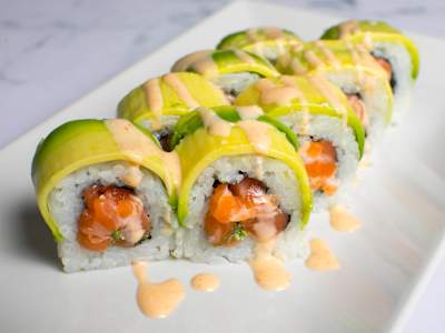 Aguacate Spicy Salmon