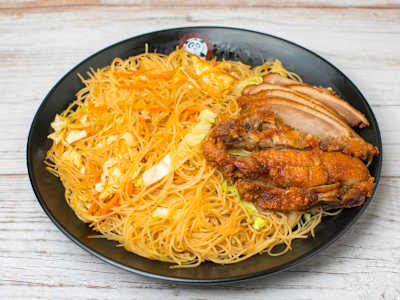 Fideos con Pato Asado