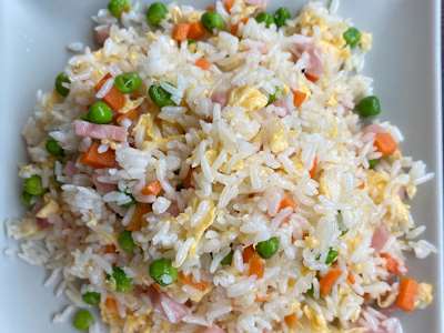 Arroz Frito con Tres Delicias