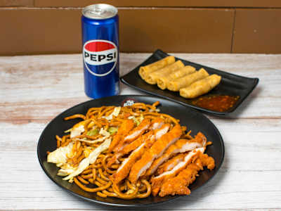 Menú Tallarines con Pollo