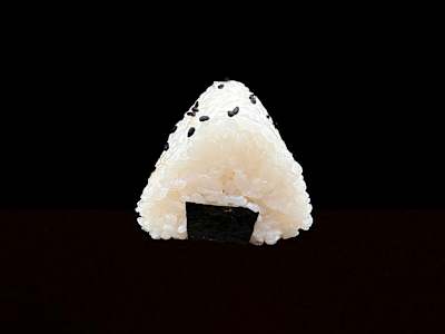 Onigiri de atún (1p)