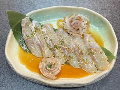 Usuzukuri Lubina con Salsa Ponzu, 9 Cortes