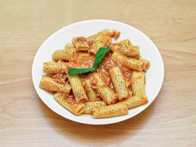 Rigatoni Boloñesa