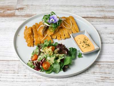 87. Pollo Katsu con repollo