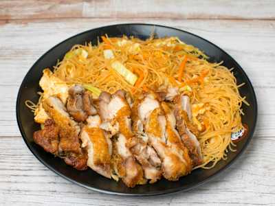 Fideos con Tori (Muslo de Pollo)