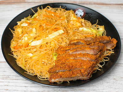 Fideos con Lomo de Cerdo
