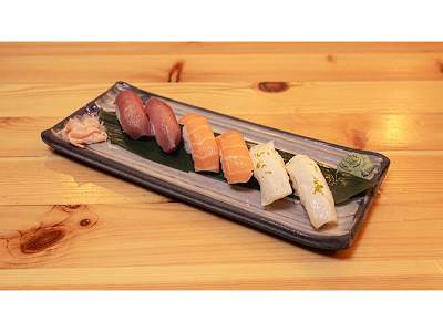 NIGIRI HOUSE LOVERS