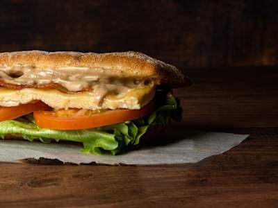 CLASSIC CHICKEN SANDWICH