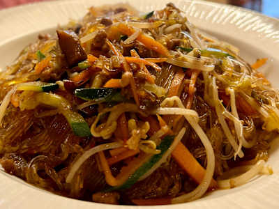 Spaghetti di Soia con Carne Piccante