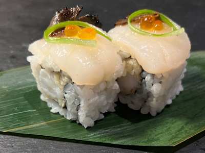 Uramaki Hotate Roll