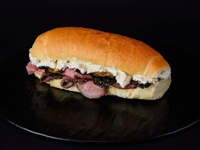 Panino con Roastbeef, Philadelphia e Zucchine Grigliate