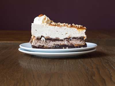 Snickers Cake