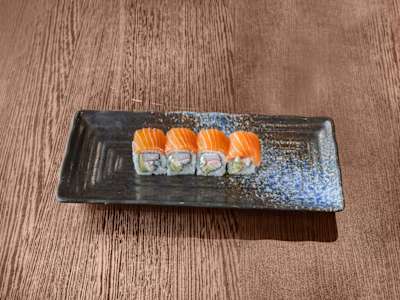 Uramaki Canadian