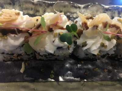 Uramaki Mandorle Roll