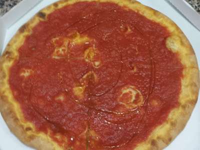 Componi la Tua Pizza a Base Rossa