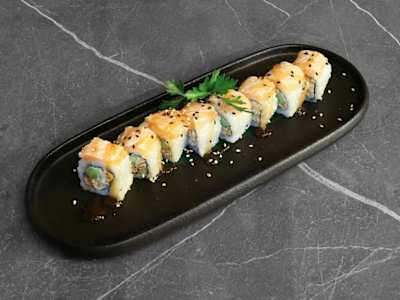 Uramaki Plum Roll