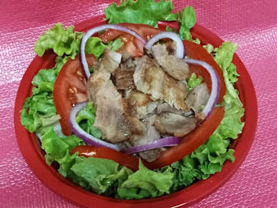 Poke insalata con Soia wasabi kebab