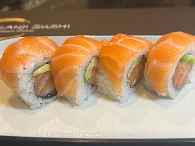 Uramaki Nigi Salmon