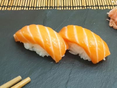 Nigiri Salmone