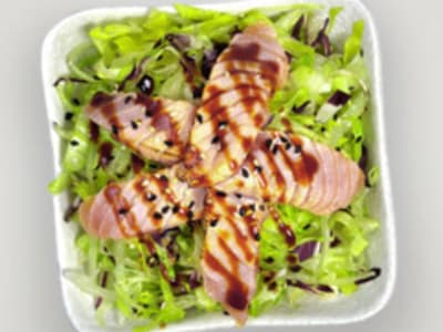 Tataki Salmon Salad