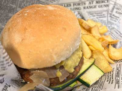 Green waggy -servito con patate dippers