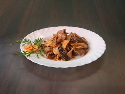 Manzo con Funghi e Bambù