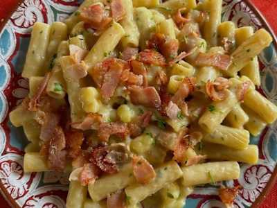 Rigatoni patate gorgonzola bacon tostato
