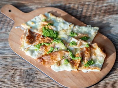 Focaccia col Formaggio e Pesto