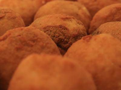 Arancino con Piselli e Prosciutto