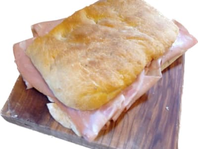 Schiacciata Mono Salume con Mortadella al Pistacchio