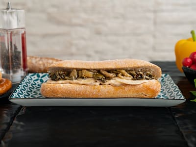 Sfilatino con Saltimbocca alla Romana in Salsa di Tartufo Bianco e Scarola