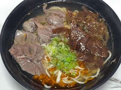 Ramen con Manzo e Verdure in Salmoia
