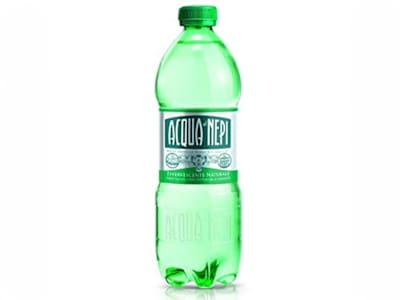 Acqua effervescente naturale