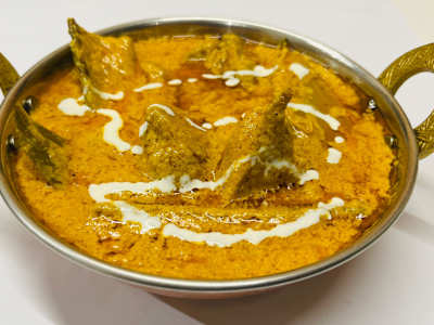 49. Chicken Rezala