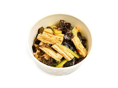 Tofu funghi cinesi marinato salsa piccante 241
