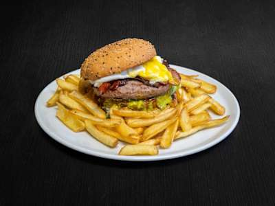 Mega Hamburger del Covo con Patate con Buccia