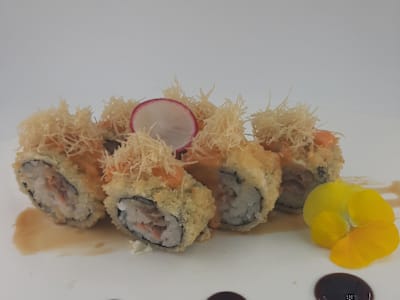 Hoso Sake Roll Fritto
