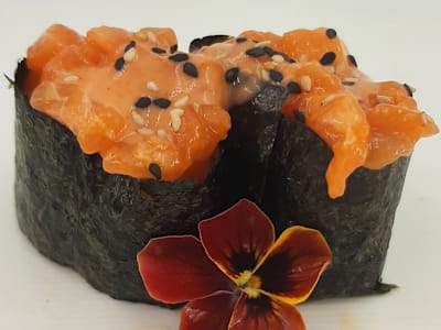Gunkan Sake Spicy